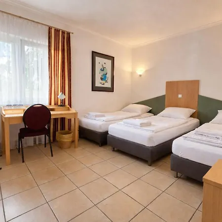 Airport Messe Casa *