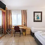 Airport Messe Casa