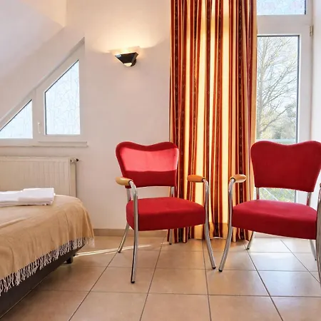 Апартаменты Airport Messe Casa *